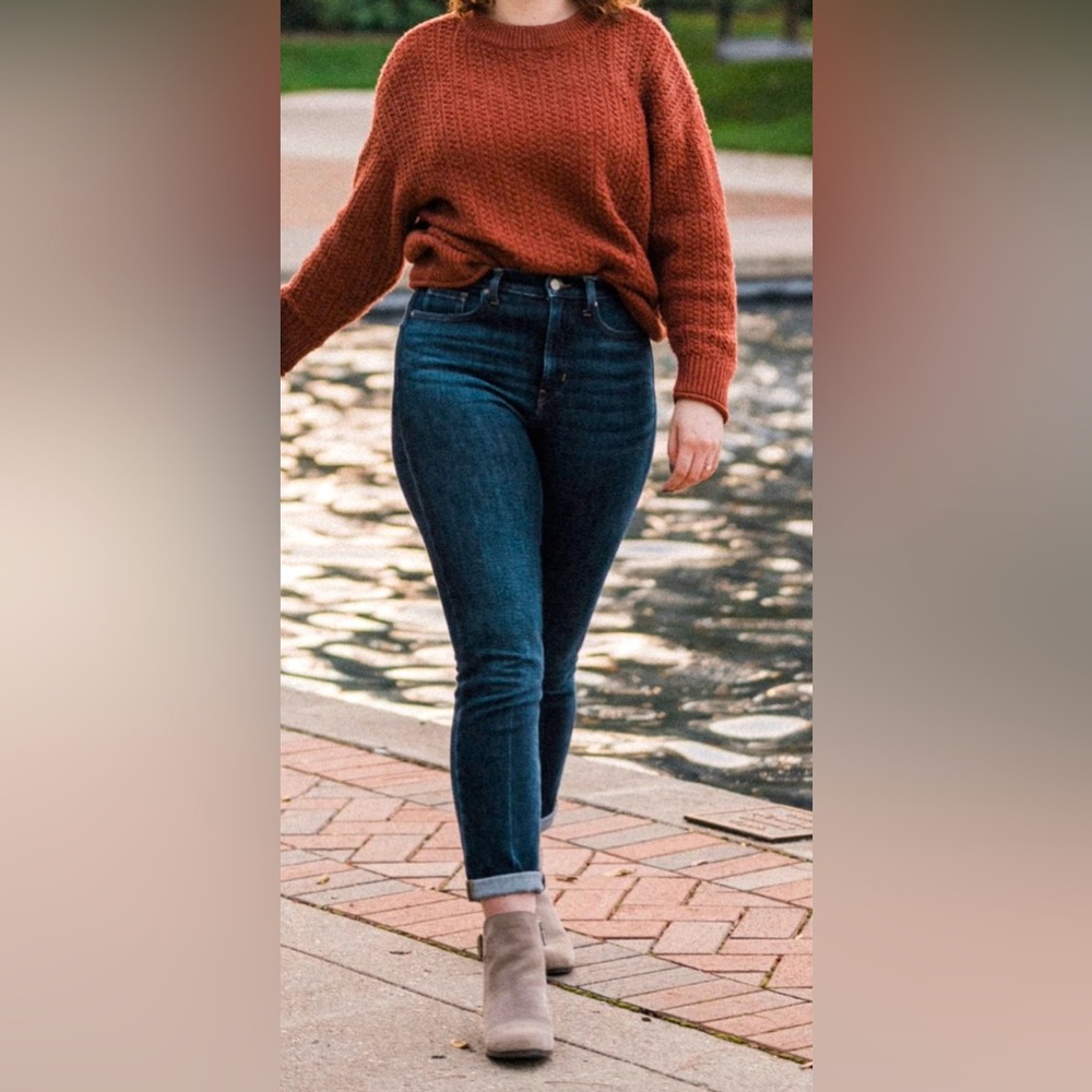 Banana Republic High Rise Slim in Dark Wash